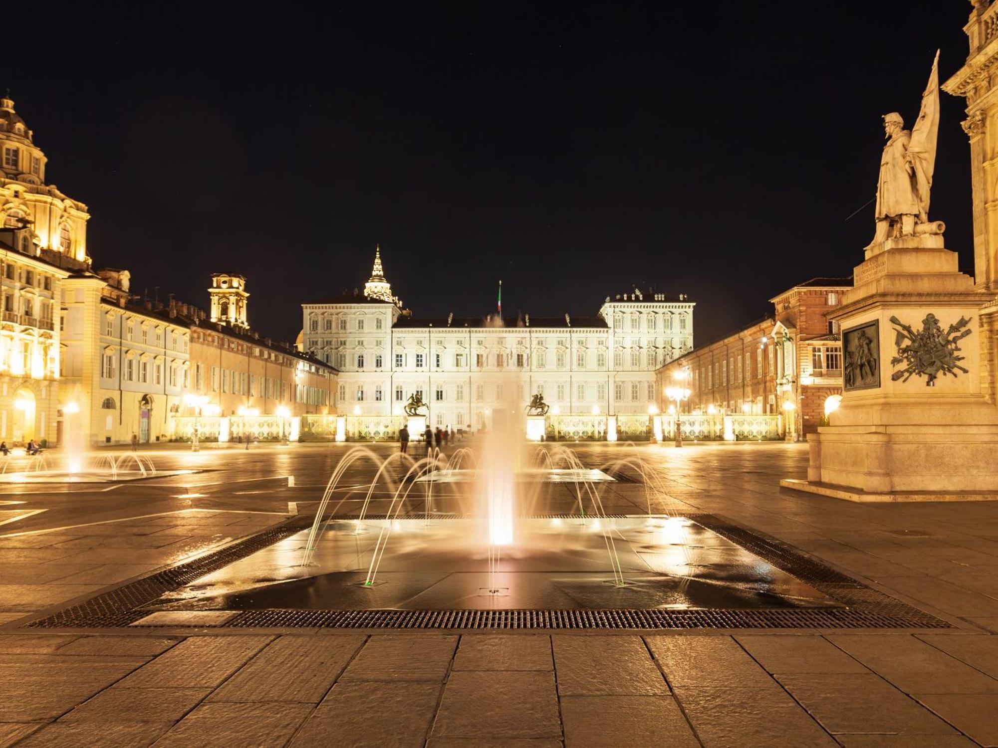 La Casa Del Regista By Holiday World Turin Bagian luar foto